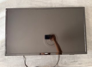 TV Philips 32’’ con soporte de pared incluido