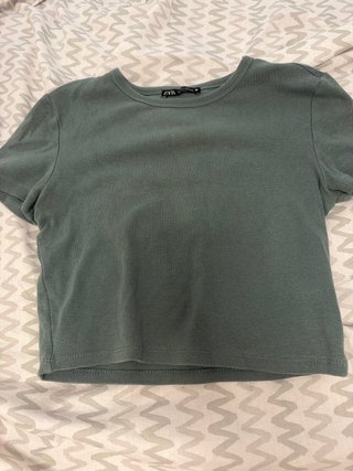Top verde Zara