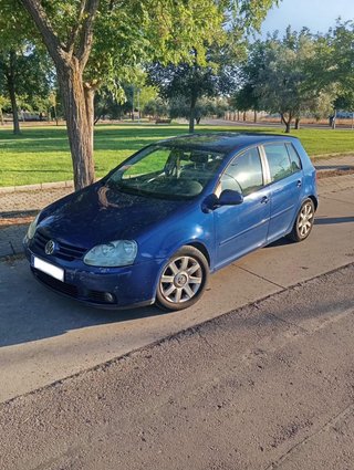 Volkswagen Golf V