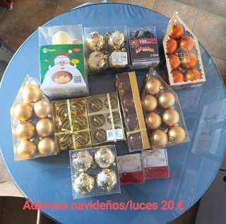 Set de Adornos y Luces de Navidad