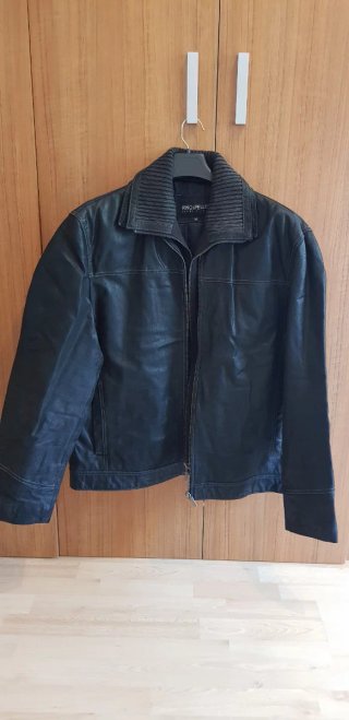 Chaqueta de piel negra italia