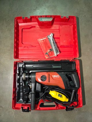 Perforadora Hilti DD 110-W