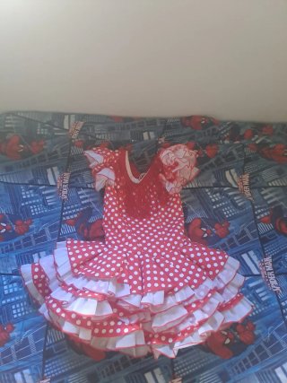 Vestido de flamenca rojo con lunares