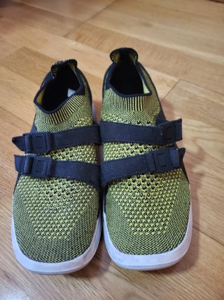 Zapatillas NIKE verdes y negras