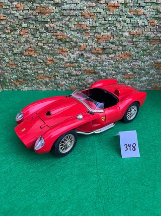 Ferrari 250 Testa Rossa (1957) – 1/18 (Bburago)