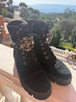 Botines Alma en Pena Negros