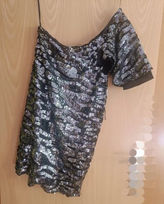 Vestido de fiesta asimétrico de lentejuelas