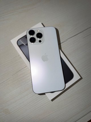 iPhone 16 Pro Max Blanco