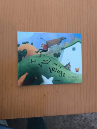 Cuento infantil Una Vaca en el tejado