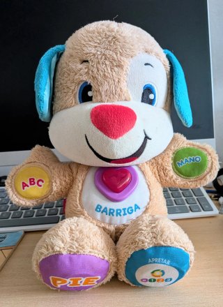 Perrito de Peluche Fisher Price Interactivo