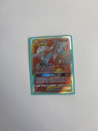 Carta Pokémon Reshiram & Charizard GX