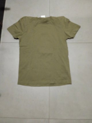 Camiseta de manga corta verde oliva
