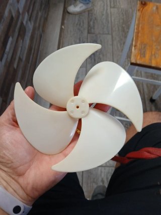 Aspa de ventilador para motor de nevera Beko