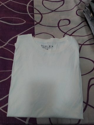 Camiseta básica blanca Sfera