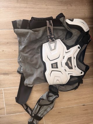 Peto Integral Leatt Body Protector 5.5