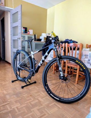 Bicicleta de Montaña NTT XC Carbono