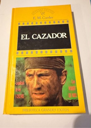 El Cazador - E. M. Corder (Robert De Niro)