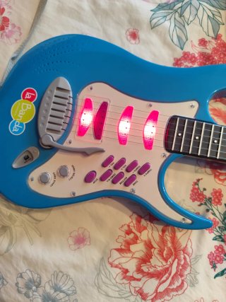 Guitarra Eléctrica Infantil La Banda