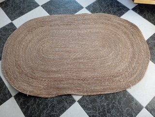 Alfombra de Yute Ovalada