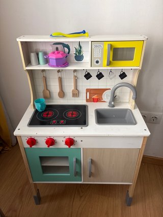Cocinita de juguete infantil