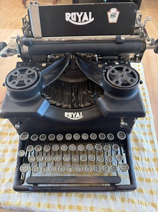 Máquina de escribir antigua Royal