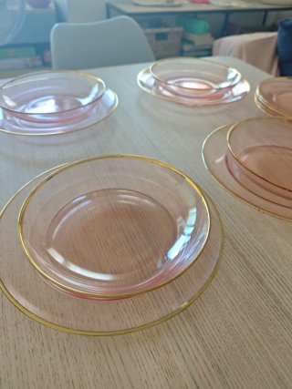 Vajilla 12 piezas de cristal rosa y oro, elegante