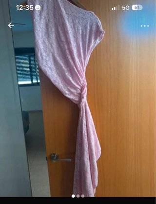 Vestido Rosa con Detalle de Nudo