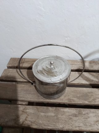 Azucarera Antigua de Cristal y Metal
