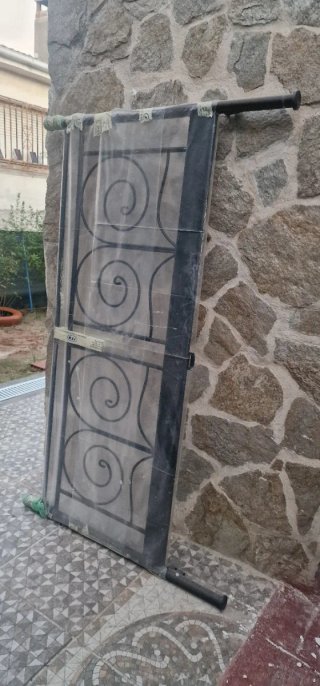 Cabecero de Metal Negro 150cm