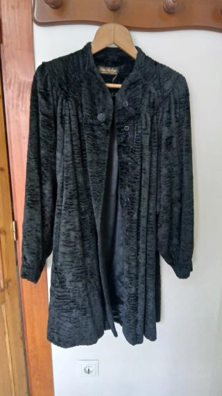 Abrigo vintage negro efecto astracán años 80