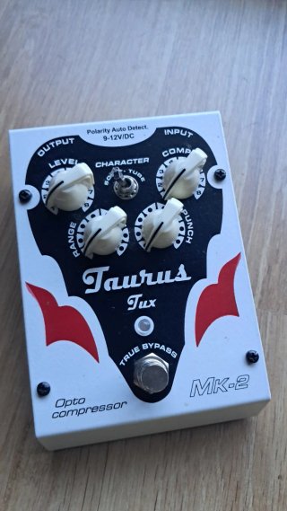 Compresor de Bajo Taurus Tux MK2
