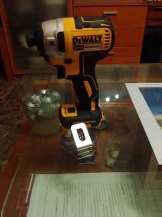 Atornillador de impacto Dewalt 18V XR