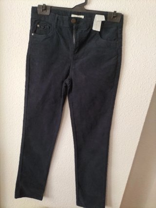 Pantalón de pana negro. Talla 13-14 años