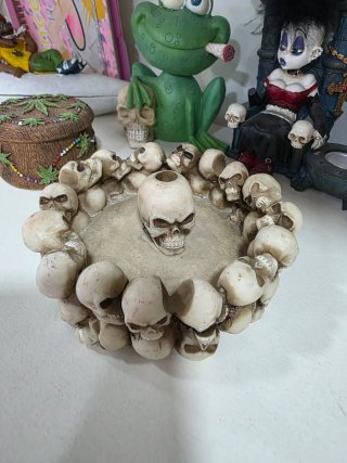Cenicero de Calaveras