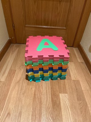 Puzzle de Suelo Infantil con Letras