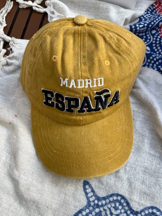 Gorra Madrid España Amarilla