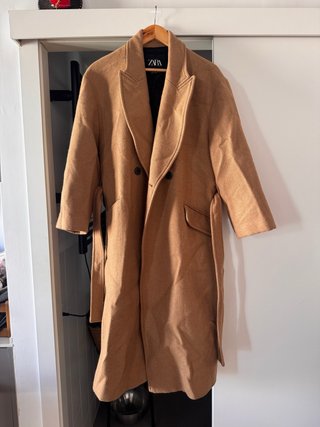 Abrigo Camel Zara