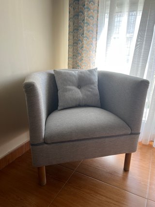Sillón Tapizado Gris