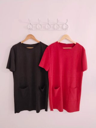 Confezione da 5 vestiti + pantaloni in maglia nuovi