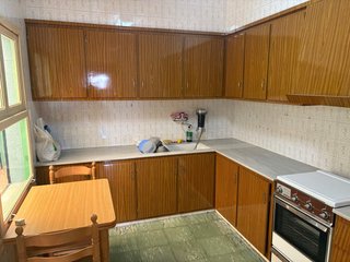 Cocina de madera completa