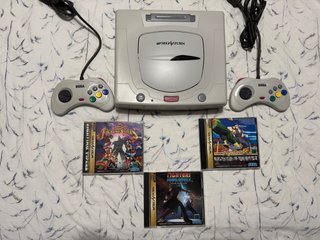 Saturn Japonesa + Dos mandos + Juegos