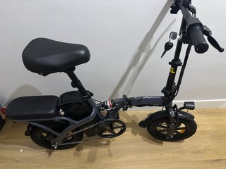 Bicicleta Eléctrica Plegable Negra