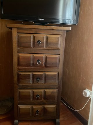 Cómoda de dormitorio estilo castellano