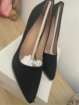Stilettos Negros Alta Moda Talla 39