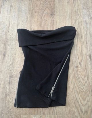 Top tubo negro Zara con cremalleras