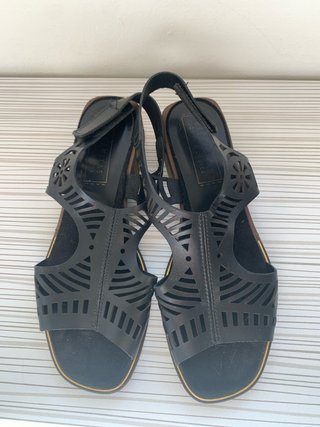 Sandalias Hispanitas Negras