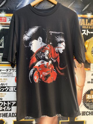 Camiseta Akira Oversized Negra Talla L