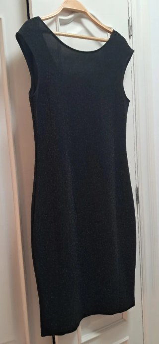 Vestido midi negro con brillo