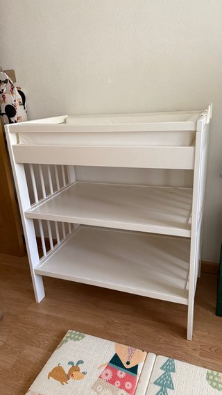 Cambiador de bebé IKEA blanco