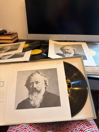 4 Sinfonías de Brahms - V. Karajan. En 4 vinilos